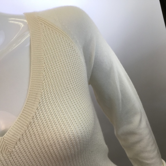 Loro Piana Cream White Cashmere Silk Blend Sweater - Picture 4 of 8